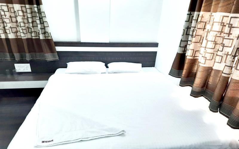 Hotel United House Shirdi Eksteriør billede