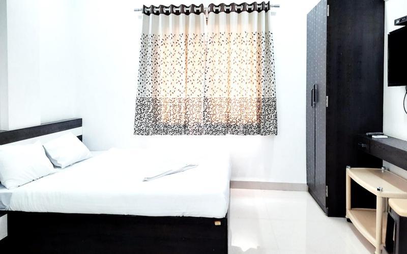 Hotel United House Shirdi Eksteriør billede